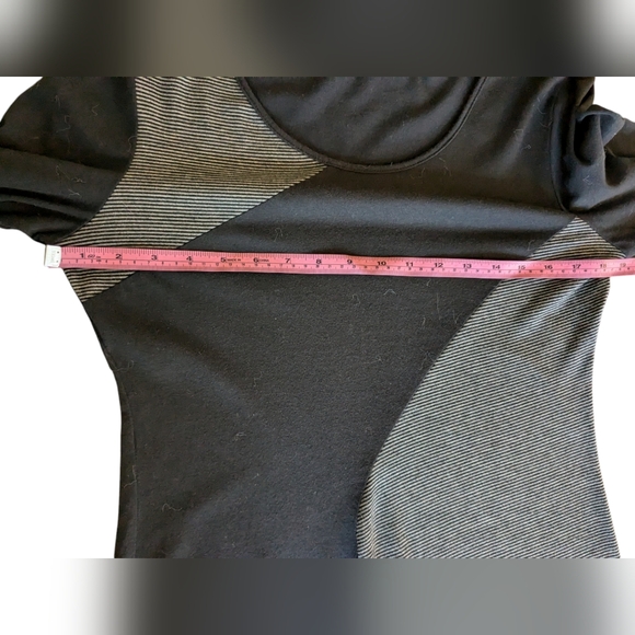 Chalet et Cici Abstract Artsy Comfy Lung Sleeve Tee Dress sz M - Picture 4 of 9